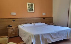 Hotel Lux